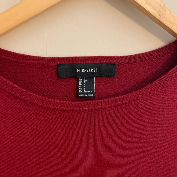 Forever 21 Cropped Tee - Picture 2 of 3